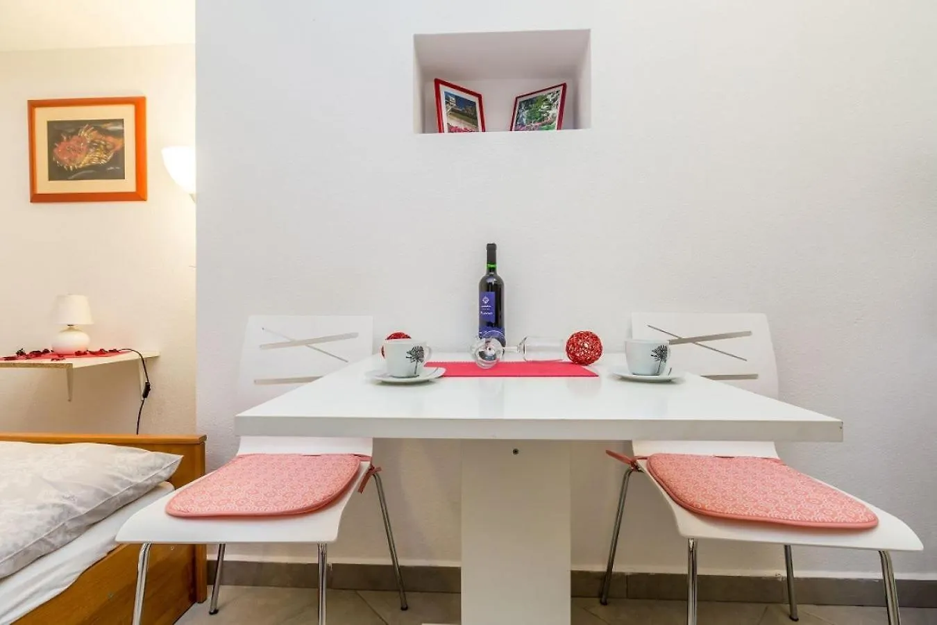Studio Apartman U Kuci S Bazenom Baska  Baska (Krk)